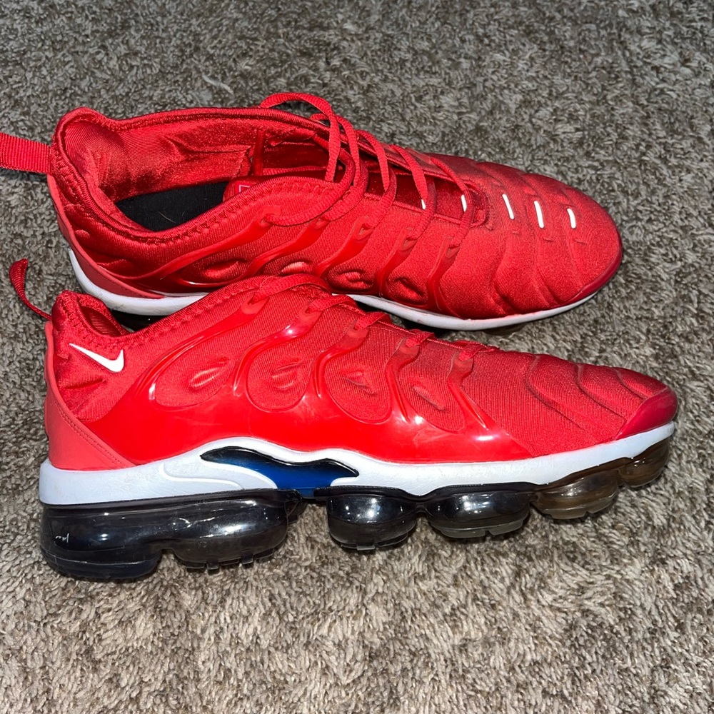 Nike Vapormax Plus Red
